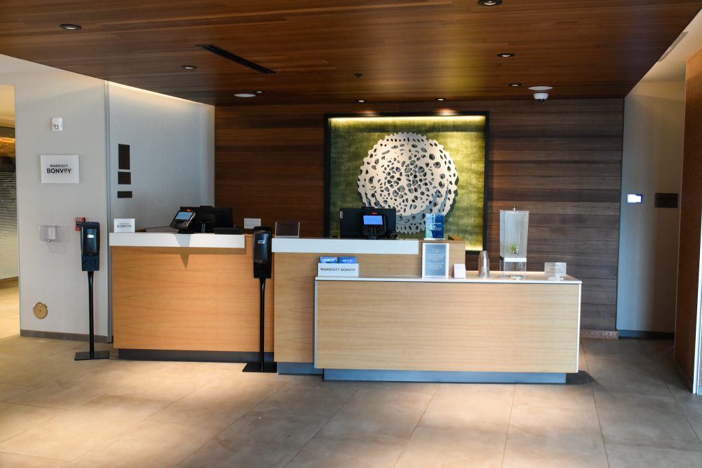 fairfield-inn-front-desk