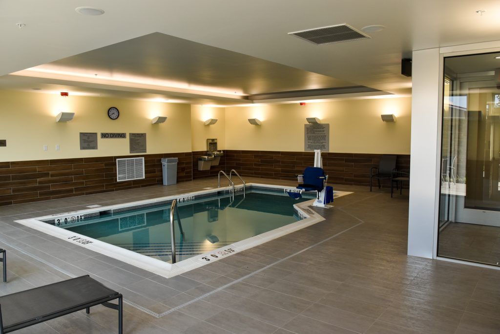 fairfield-inn-pool